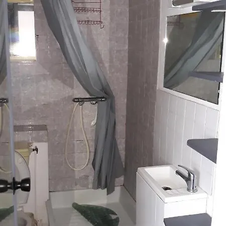 Les Marines Studio 4 Personnes Du Samedi Au Samedi Apartment Le Barcares